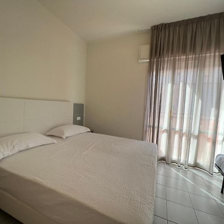 Aron Hotel Rimini Exterior foto