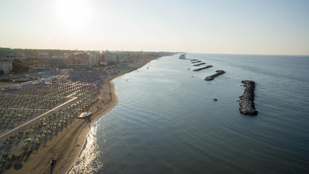 Aron Hotel Rimini Exterior foto